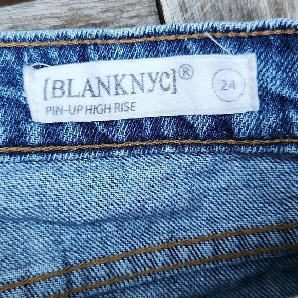 Blank NYC Pin Up High Rise Shorts 24 - Picture 2 of 6